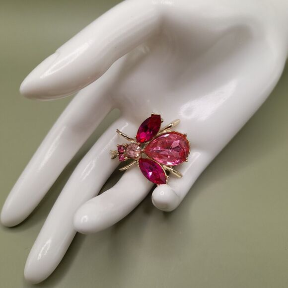 Vintage Pink Rhinestone Brooch Insect Fly, Gold Tone, 1950s, 1 1/8 Inch - Picture 2 of 10
